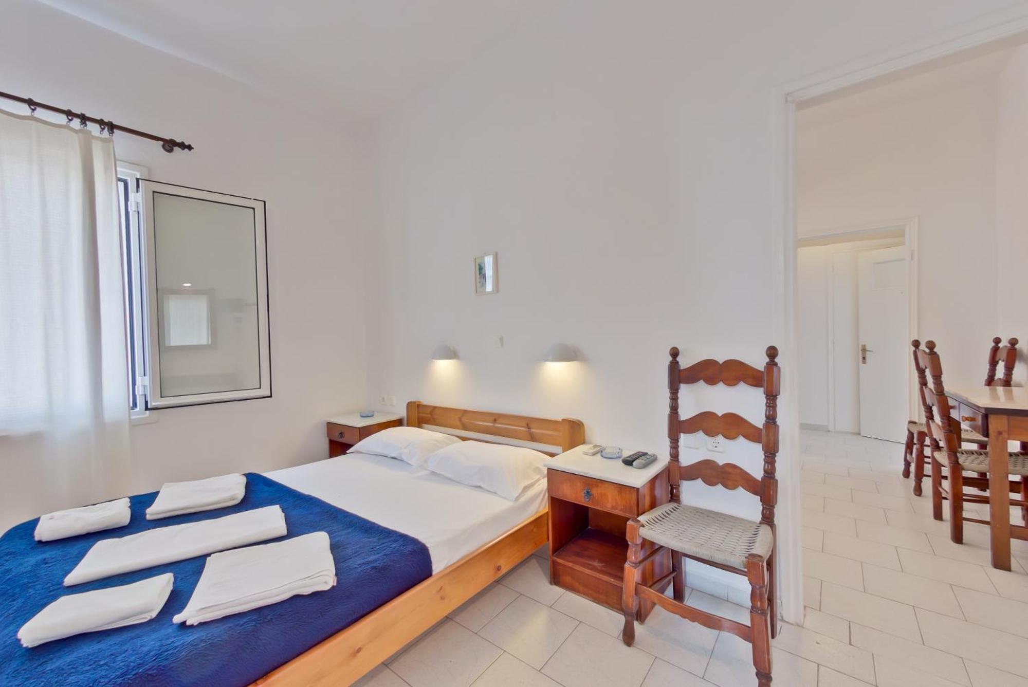 Paris Rooms Antiparos Town Oda fotoğraf